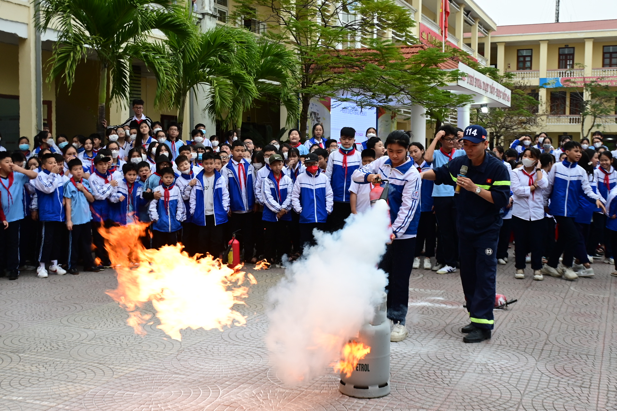Công an quận Lê Chân: Tuyên truyền phòng cháy chữa cháy và an toàn giao thông tại Trường THCS Dư Hàng Kênh